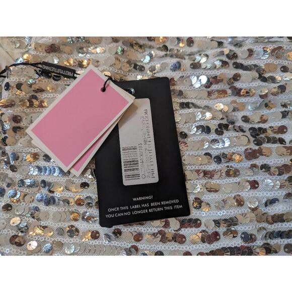 Women's PrettyLittleThing Silver Sequin Crop Top and Pants Set Size 2X - Picture 7 of 8